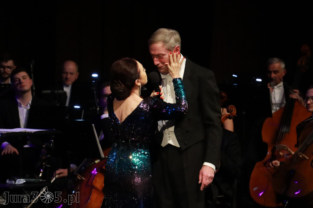 Fotorelacja II: Koncert Jubileuszowy Macieja Niesiołowskiego w MOK Zawiercie