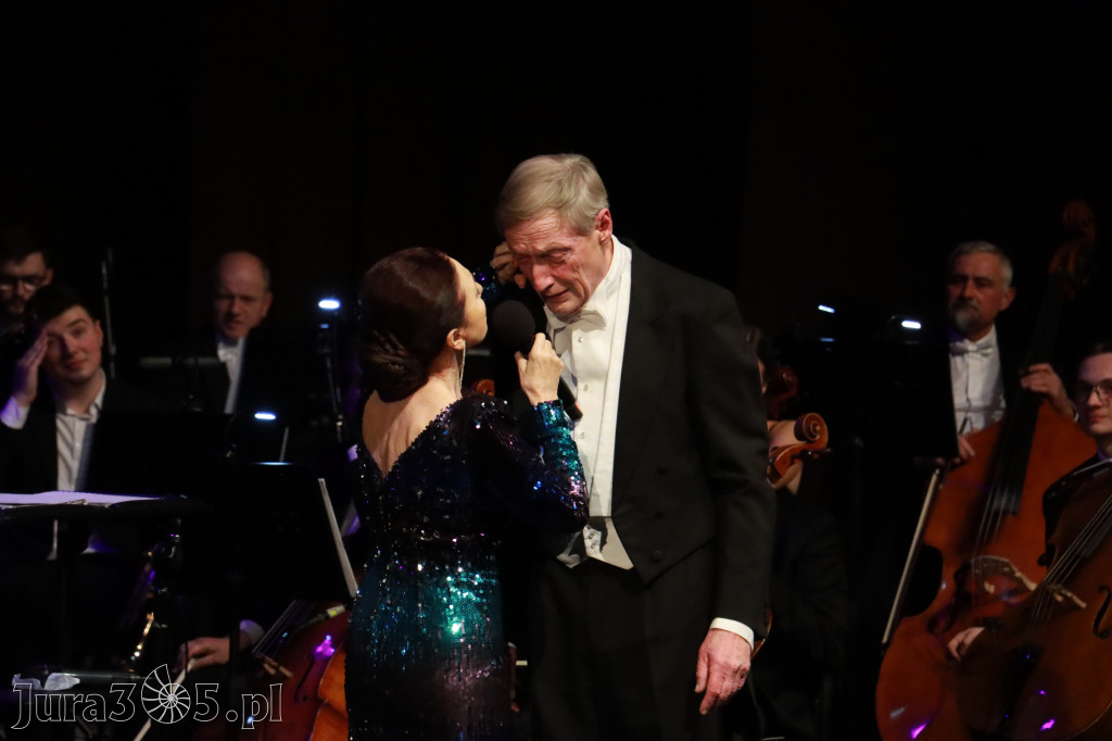 Fotorelacja II: Koncert Jubileuszowy Macieja Niesiołowskiego w MOK Zawiercie