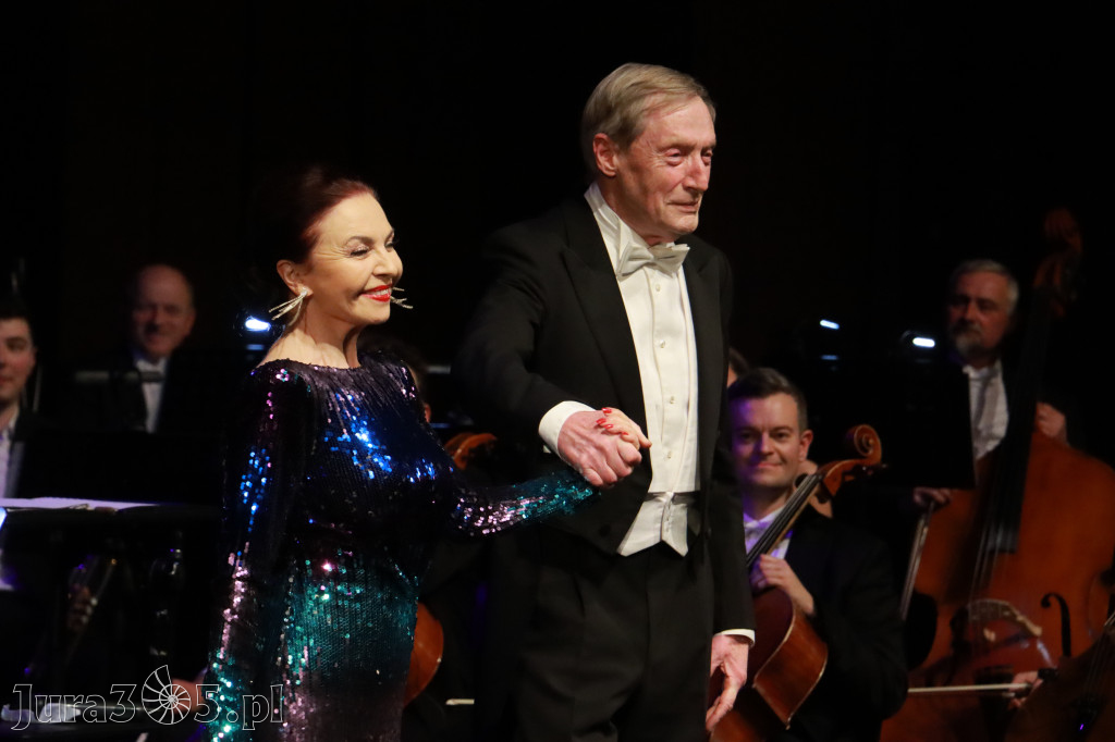 Fotorelacja II: Koncert Jubileuszowy Macieja Niesiołowskiego w MOK Zawiercie