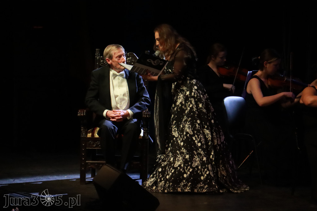 Fotorelacja II: Koncert Jubileuszowy Macieja Niesiołowskiego w MOK Zawiercie