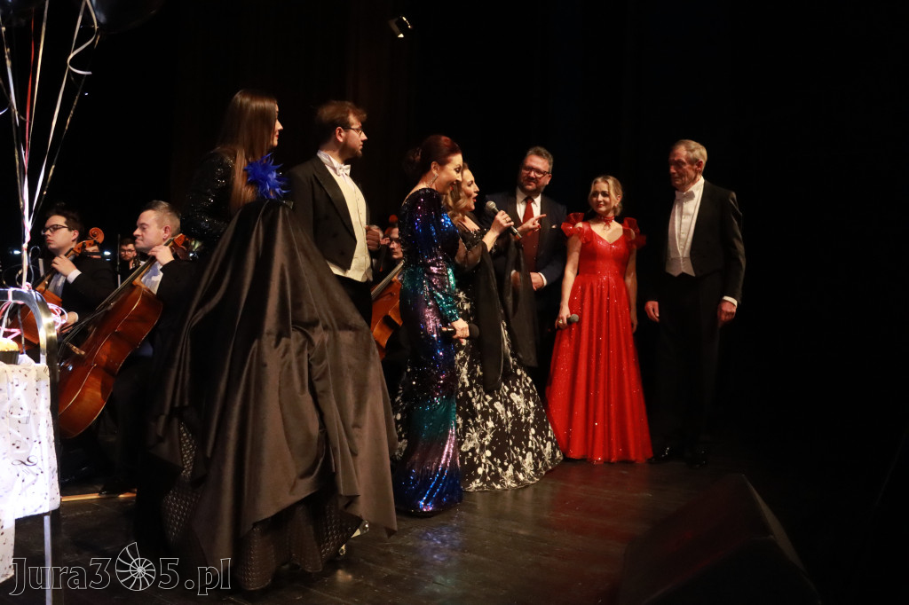 Fotorelacja II: Koncert Jubileuszowy Macieja Niesiołowskiego w MOK Zawiercie