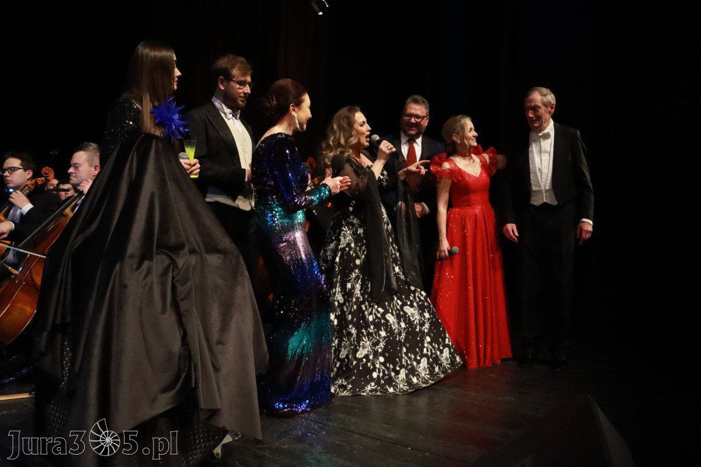 Fotorelacja II: Koncert Jubileuszowy Macieja Niesiołowskiego w MOK Zawiercie