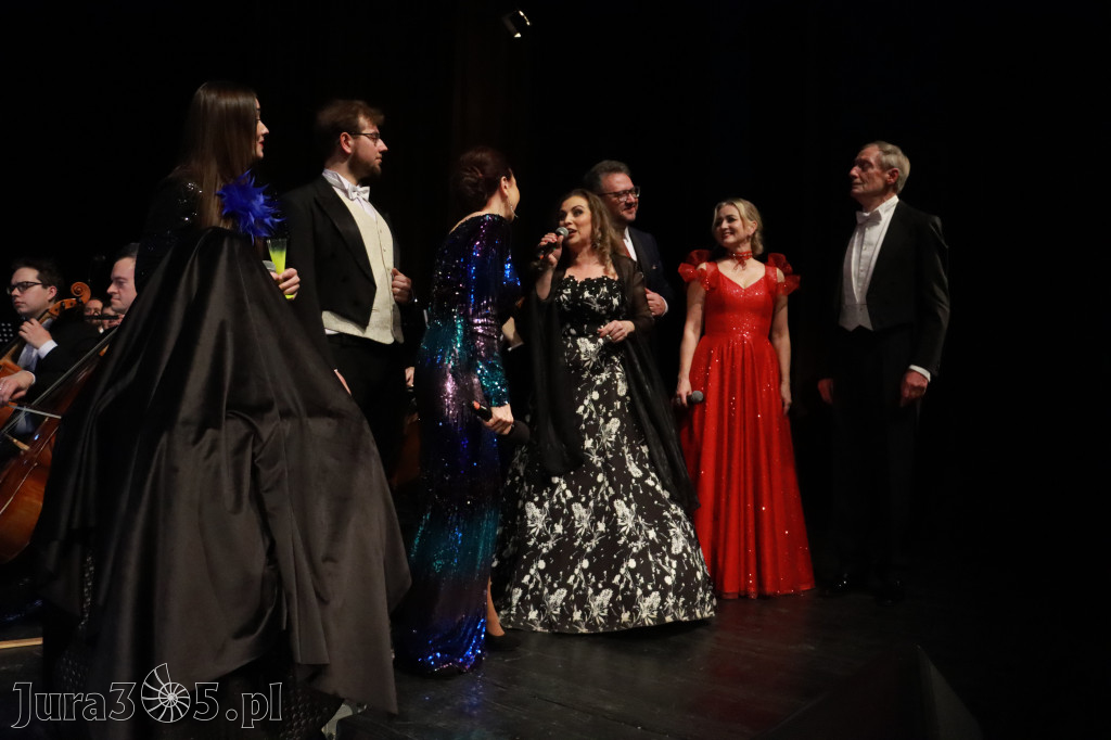 Fotorelacja II: Koncert Jubileuszowy Macieja Niesiołowskiego w MOK Zawiercie