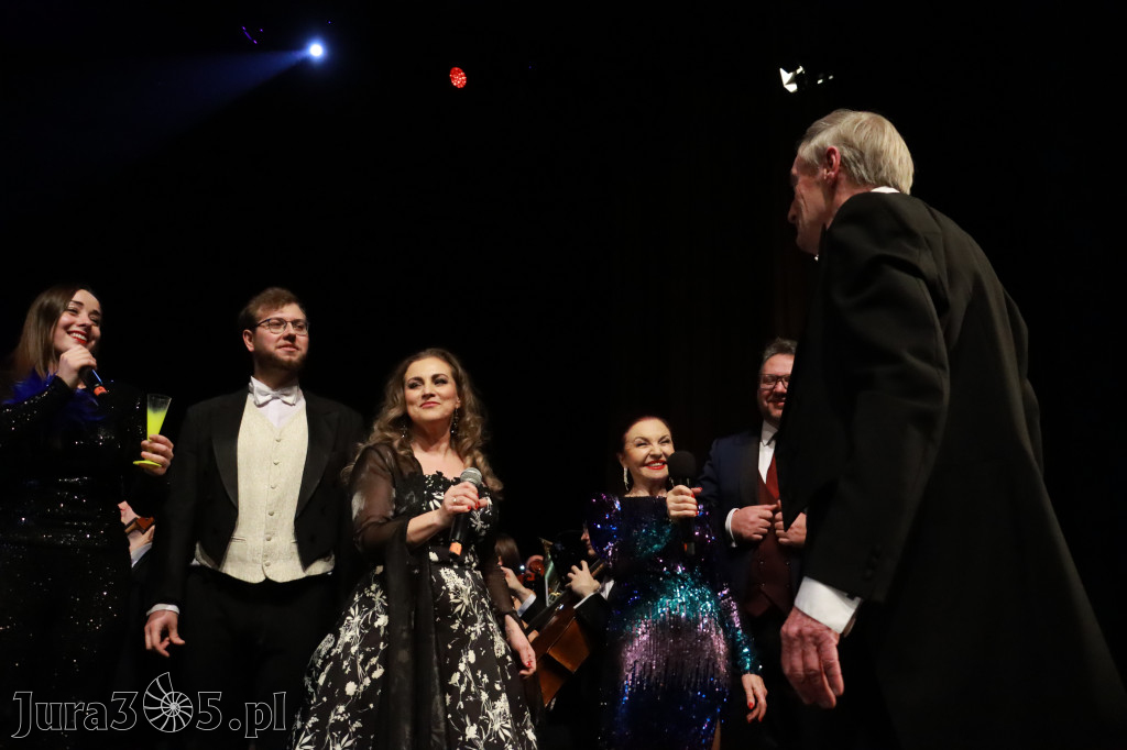 Fotorelacja II: Koncert Jubileuszowy Macieja Niesiołowskiego w MOK Zawiercie