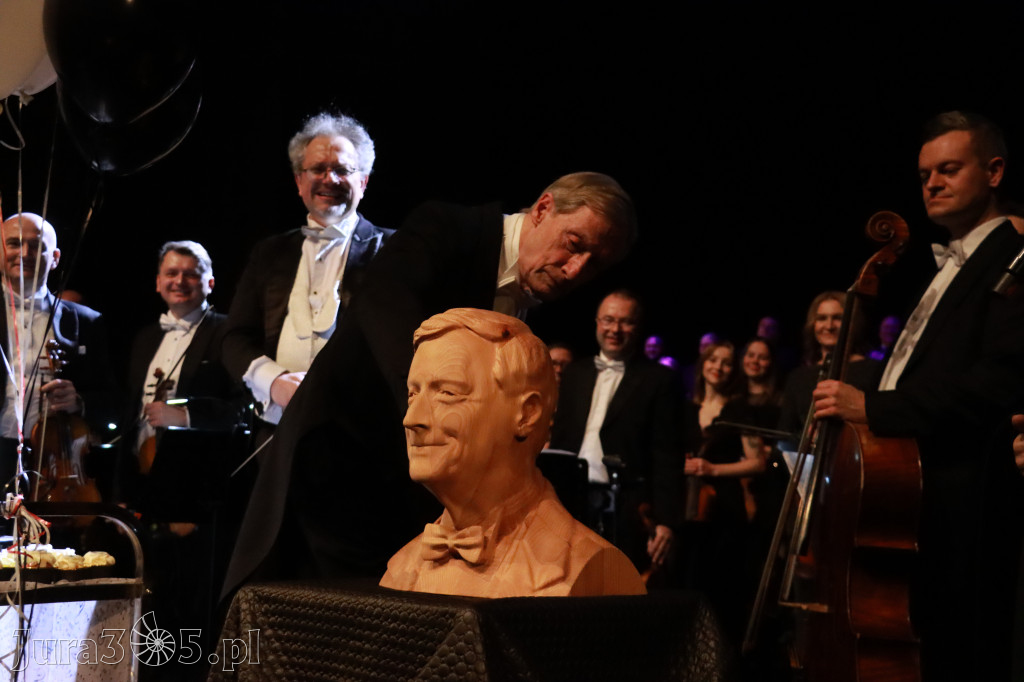 Fotorelacja II: Koncert Jubileuszowy Macieja Niesiołowskiego w MOK Zawiercie