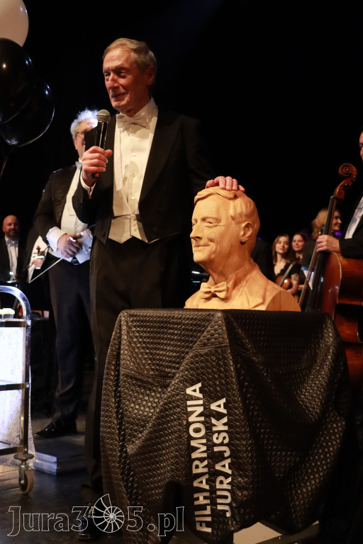 Fotorelacja II: Koncert Jubileuszowy Macieja Niesiołowskiego w MOK Zawiercie