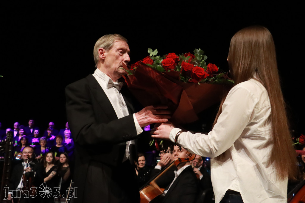 Fotorelacja II: Koncert Jubileuszowy Macieja Niesiołowskiego w MOK Zawiercie
