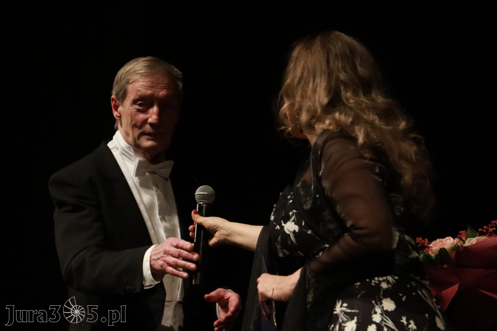 Fotorelacja II: Koncert Jubileuszowy Macieja Niesiołowskiego w MOK Zawiercie