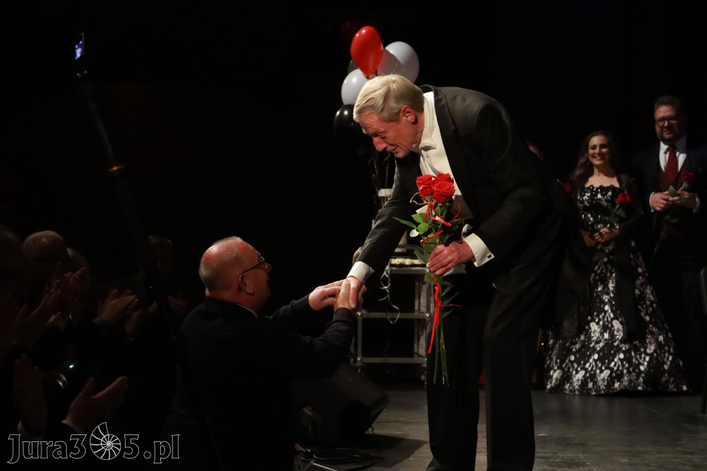 Fotorelacja II: Koncert Jubileuszowy Macieja Niesiołowskiego w MOK Zawiercie