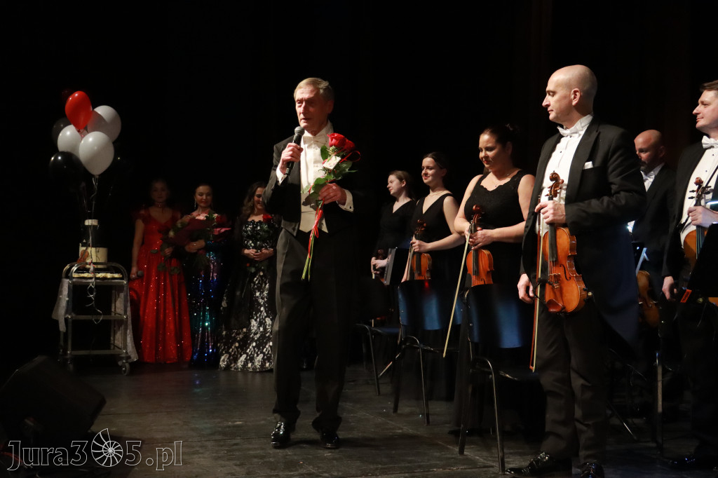 Fotorelacja II: Koncert Jubileuszowy Macieja Niesiołowskiego w MOK Zawiercie