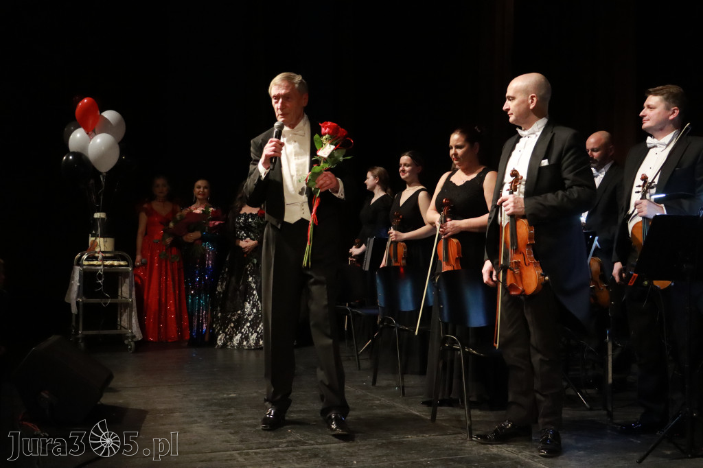Fotorelacja II: Koncert Jubileuszowy Macieja Niesiołowskiego w MOK Zawiercie