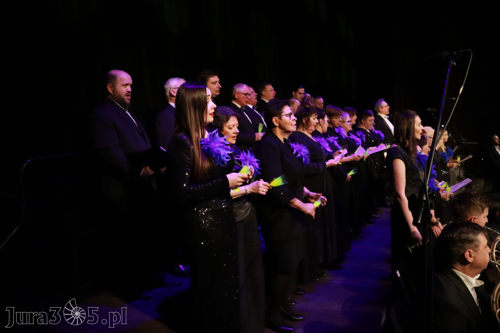 Fotorelacja II: Koncert Jubileuszowy Macieja Niesiołowskiego w MOK Zawiercie