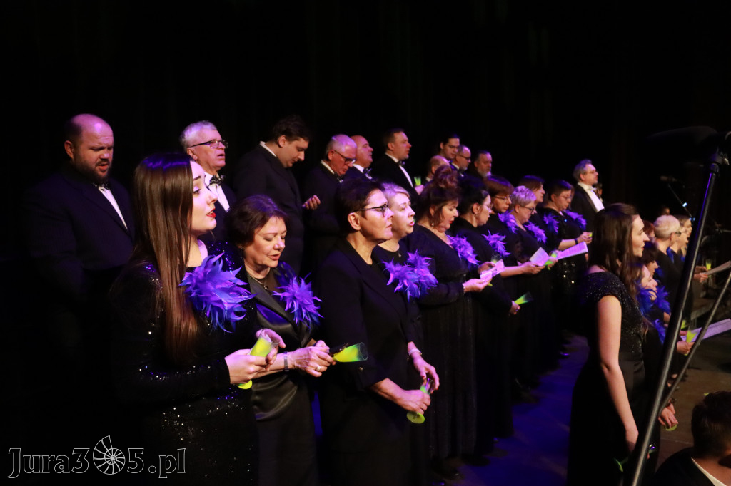 Fotorelacja II: Koncert Jubileuszowy Macieja Niesiołowskiego w MOK Zawiercie