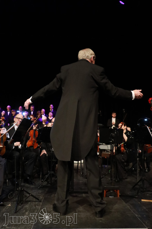 Fotorelacja II: Koncert Jubileuszowy Macieja Niesiołowskiego w MOK Zawiercie