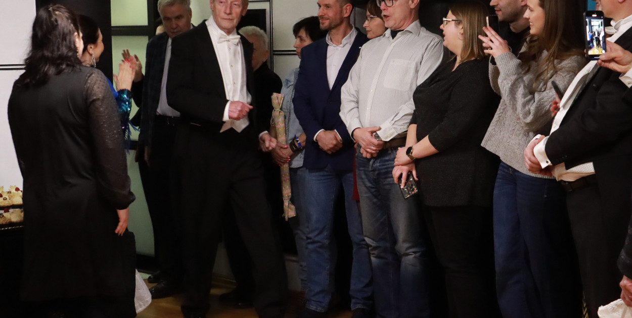 Fotorelacja III: Koncert Jubileuszowy Macieja Niesiołowskiego w MOK Zawiercie