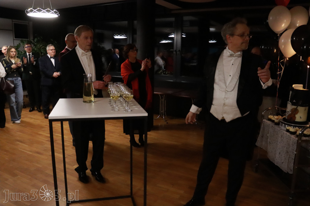 Fotorelacja III: Koncert Jubileuszowy Macieja Niesiołowskiego w MOK Zawiercie