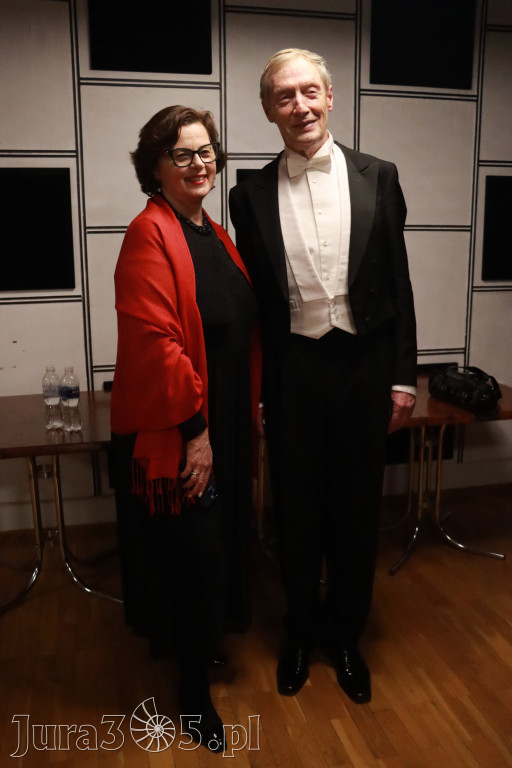 Fotorelacja III: Koncert Jubileuszowy Macieja Niesiołowskiego w MOK Zawiercie