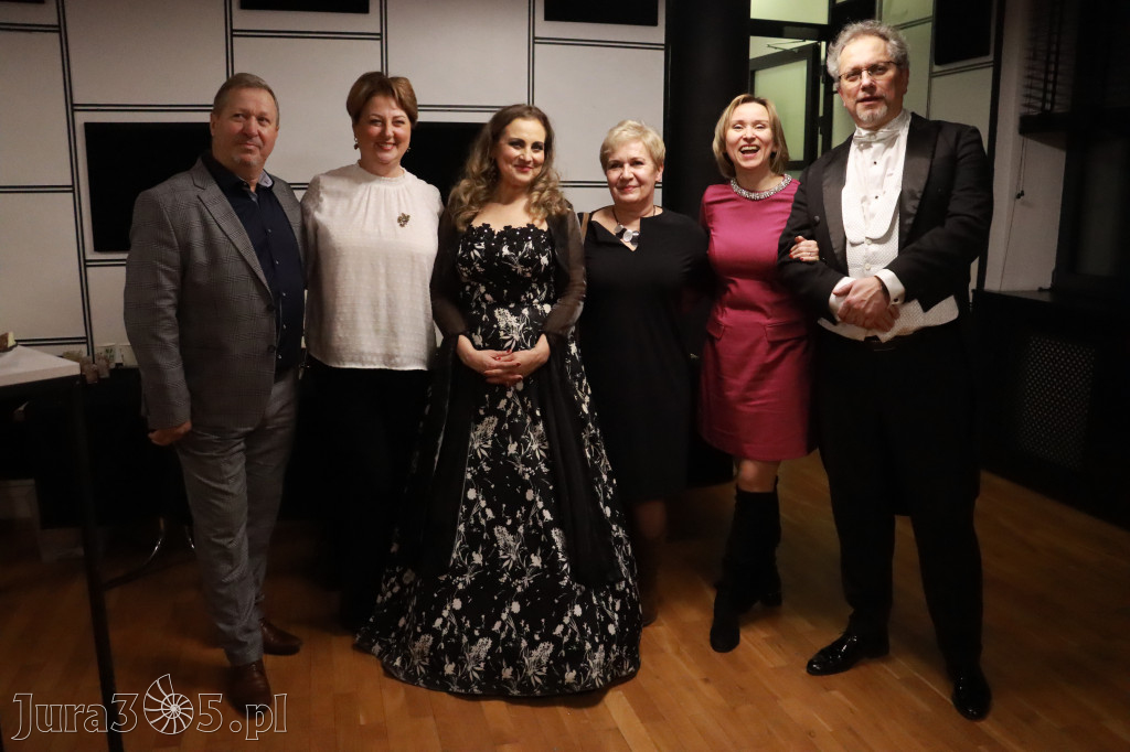 Fotorelacja III: Koncert Jubileuszowy Macieja Niesiołowskiego w MOK Zawiercie