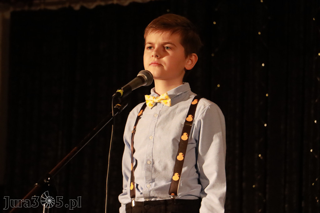 Fotorelacja: Koncert BAJKI NA DZIEŃ BABCI I DZIADKA w Pałacyku nad Wartą w Zawierciu