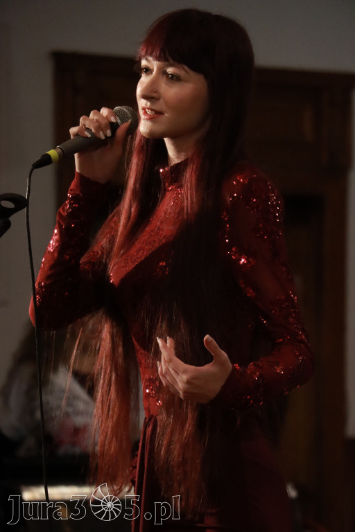 Fotorelacja: Koncert BAJKI NA DZIEŃ BABCI I DZIADKA w Pałacyku nad Wartą w Zawierciu