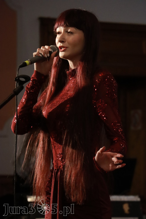 Fotorelacja: Koncert BAJKI NA DZIEŃ BABCI I DZIADKA w Pałacyku nad Wartą w Zawierciu