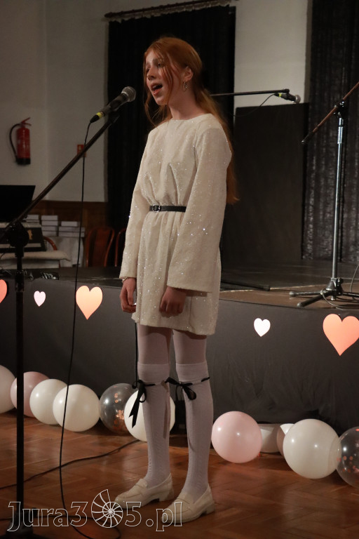 Fotorelacja: Koncert BAJKI NA DZIEŃ BABCI I DZIADKA w Pałacyku nad Wartą w Zawierciu