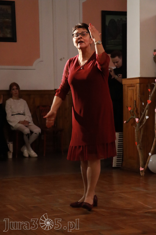 Fotorelacja: Koncert BAJKI NA DZIEŃ BABCI I DZIADKA w Pałacyku nad Wartą w Zawierciu