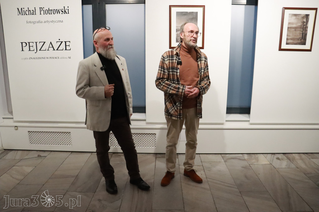 Fotorelacja: Wernisaż wystawy fotografii artystycznej w MOK Zawiercie