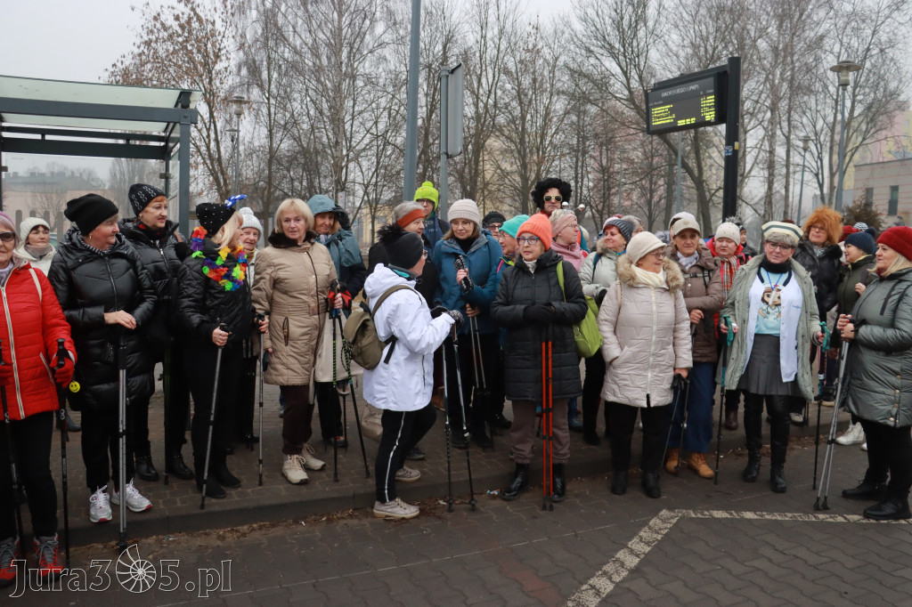 Fotorelacja: Karnawałowy Marsz Nordic Walking w Zawierciu