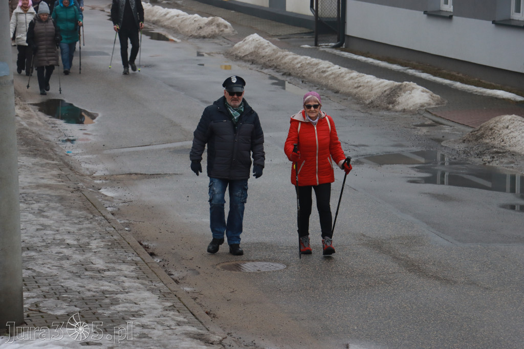 Fotorelacja: Karnawałowy Marsz Nordic Walking w Zawierciu
