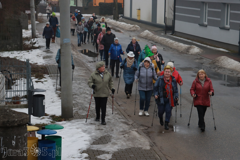 Fotorelacja: Karnawałowy Marsz Nordic Walking w Zawierciu