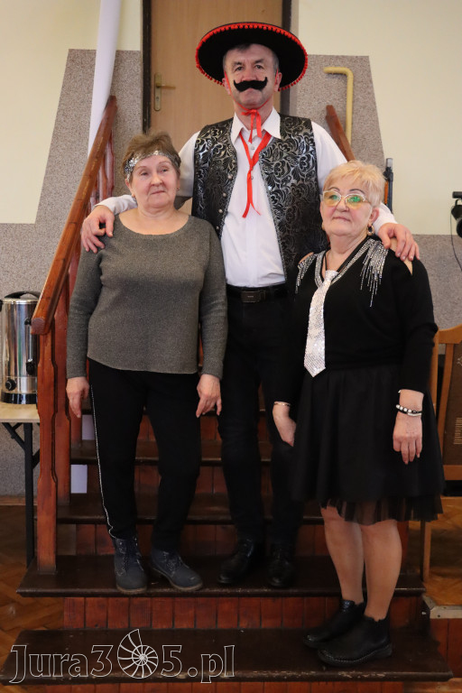 Fotorelacja: Karnawałowy Marsz Nordic Walking w Zawierciu