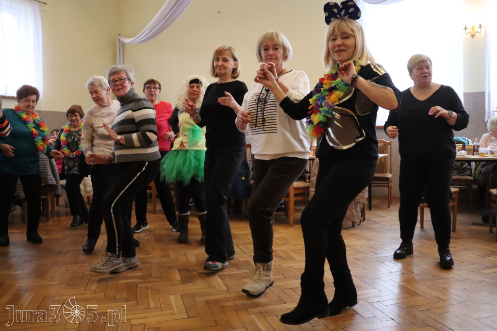 Fotorelacja: Karnawałowy Marsz Nordic Walking w Zawierciu