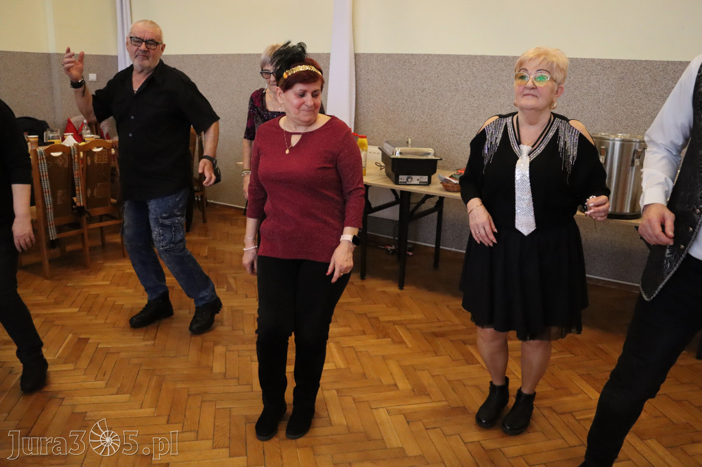 Fotorelacja: Karnawałowy Marsz Nordic Walking w Zawierciu