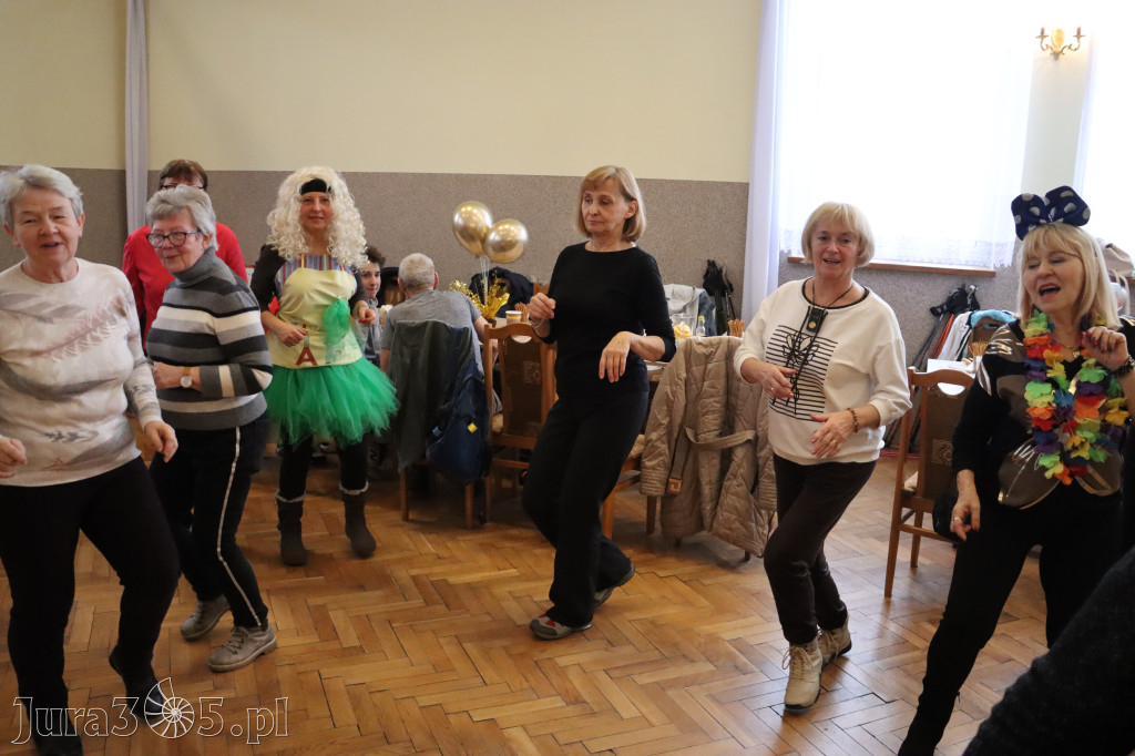 Fotorelacja: Karnawałowy Marsz Nordic Walking w Zawierciu