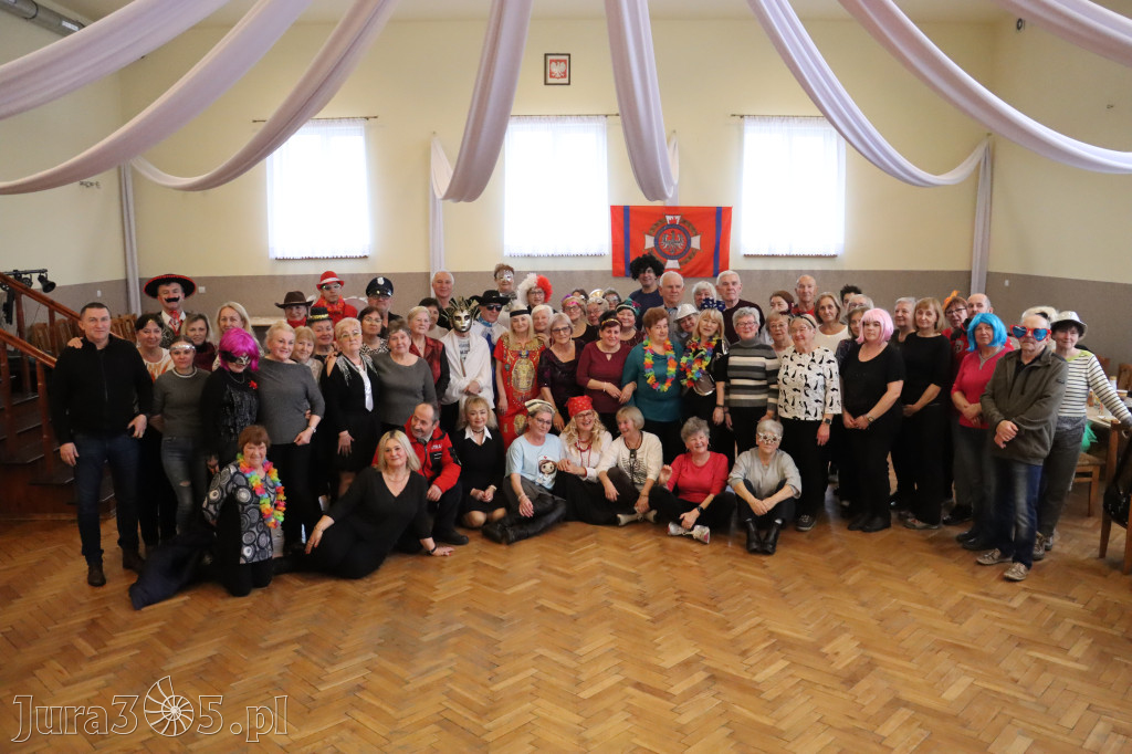 Fotorelacja: Karnawałowy Marsz Nordic Walking w Zawierciu