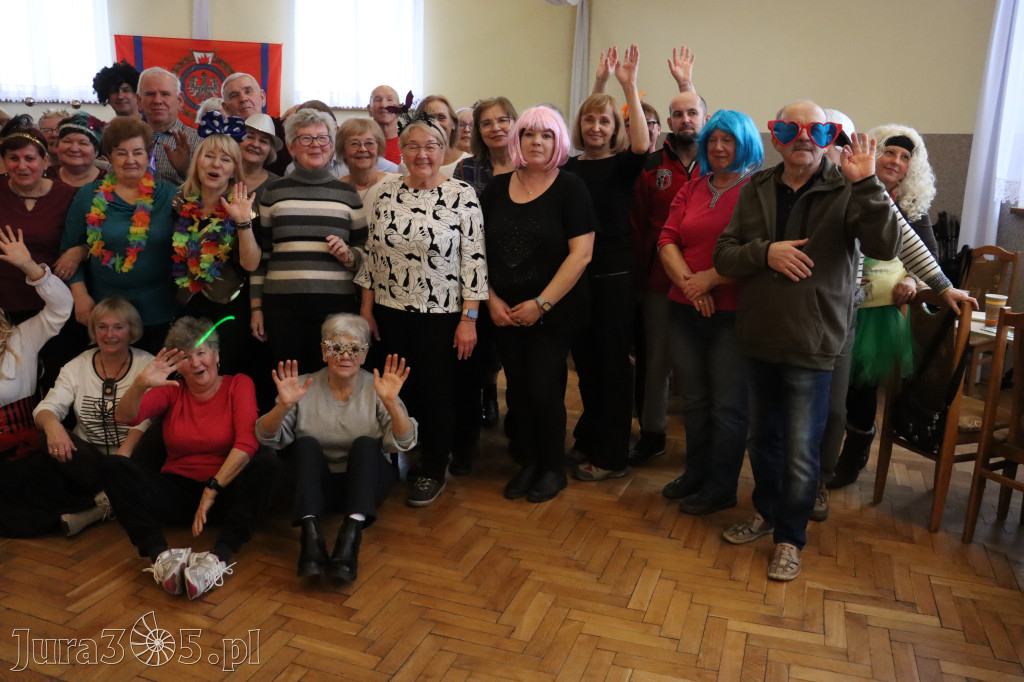 Fotorelacja: Karnawałowy Marsz Nordic Walking w Zawierciu
