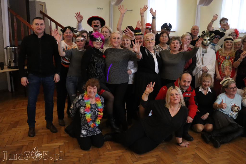 Fotorelacja: Karnawałowy Marsz Nordic Walking w Zawierciu