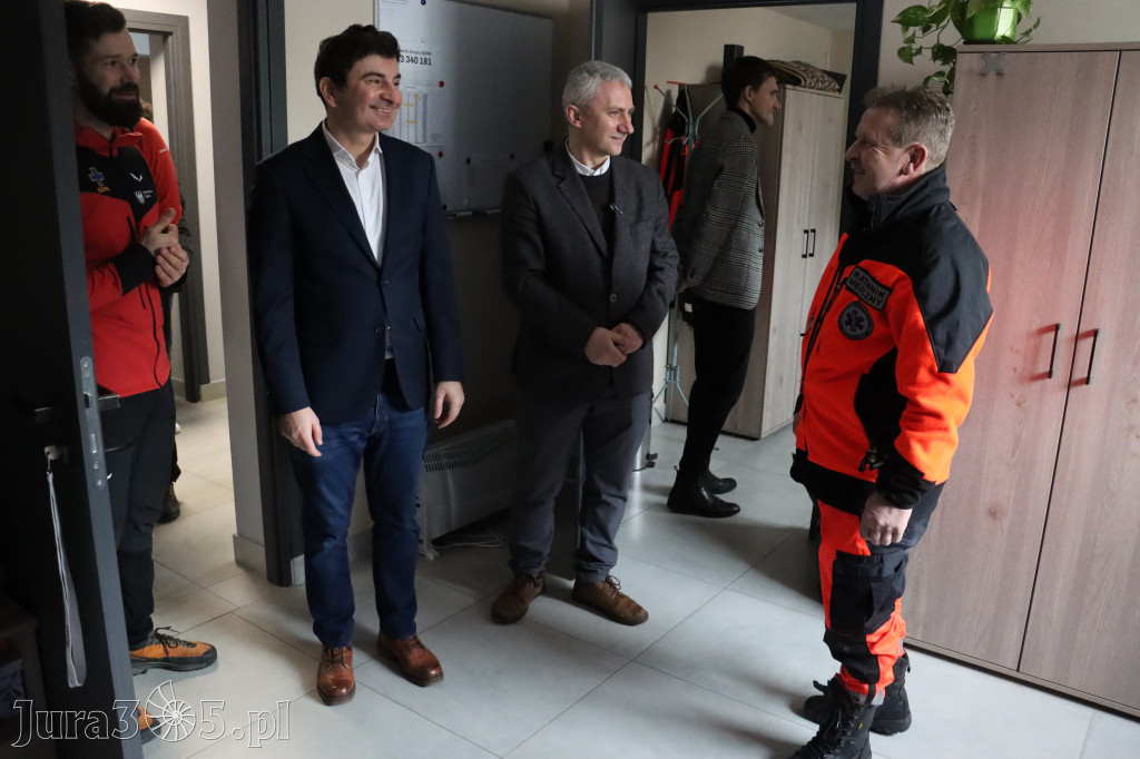 Fotorelacja: Przekazanie sprzętu dla Grupy Jurajskiej GOPR w Podlesicach gmina Kroczyce