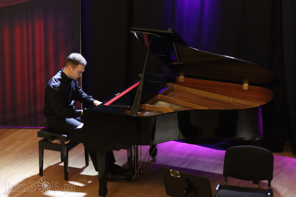 Fotorelacja: Muzyczne Pejzaże z Filharmonią Jurajską w Zawierciu