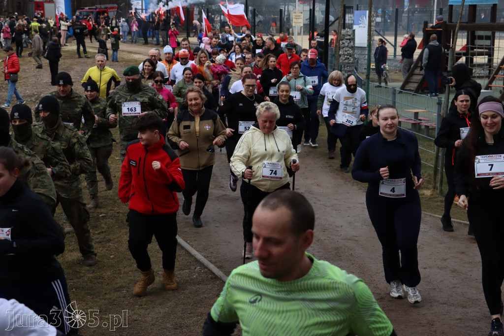 Fotorelacja: Tropem Wilczym w Myszkowie - Bieg pamięci Żołnierzy Wyklętych