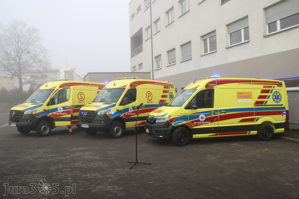 Fotorelacja: Briefing prasowy - zakup trzech ambulansów dla SPZOZ w Myszkowie