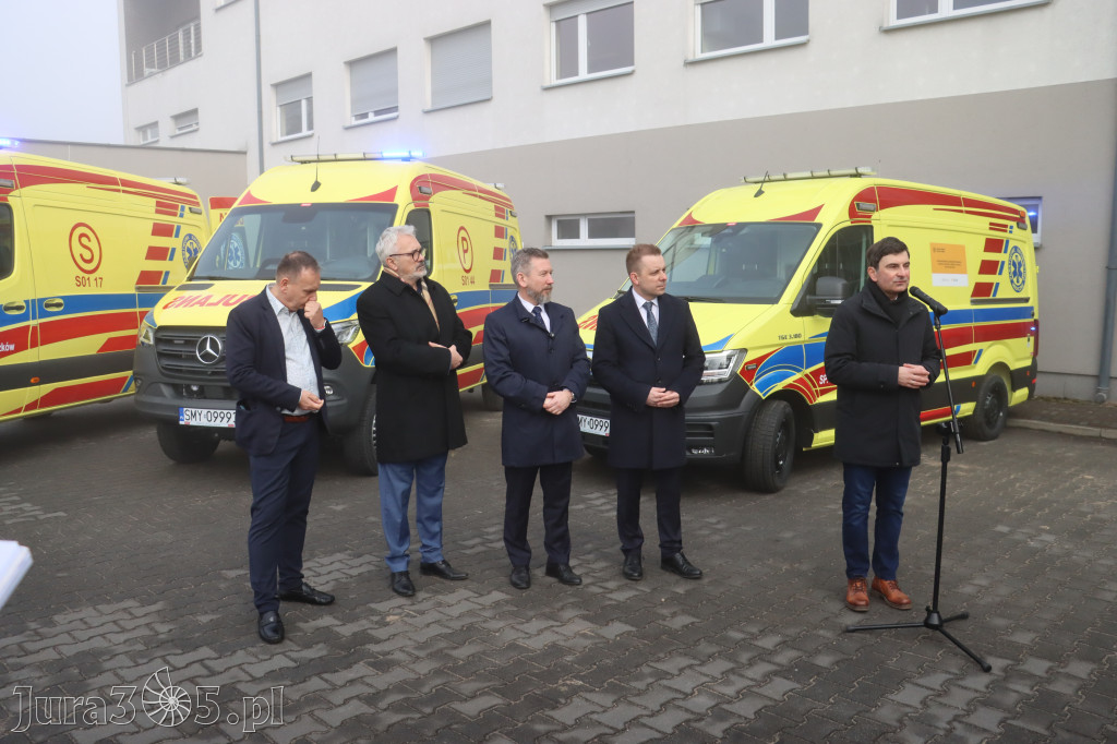 Fotorelacja: Briefing prasowy - zakup trzech ambulansów dla SPZOZ w Myszkowie
