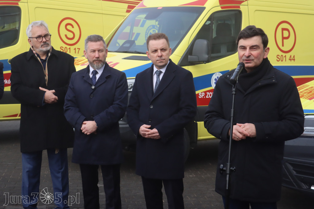 Fotorelacja: Briefing prasowy - zakup trzech ambulansów dla SPZOZ w Myszkowie