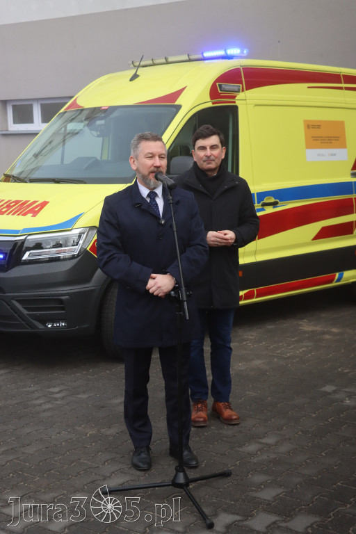 Fotorelacja: Briefing prasowy - zakup trzech ambulansów dla SPZOZ w Myszkowie