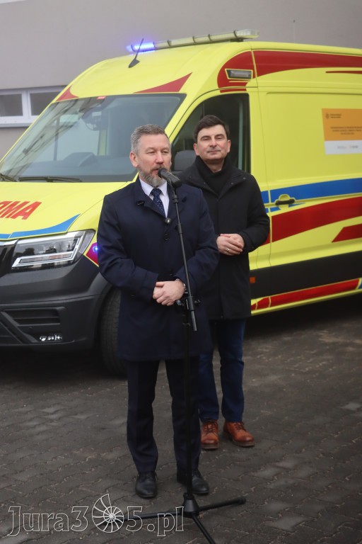 Fotorelacja: Briefing prasowy - zakup trzech ambulansów dla SPZOZ w Myszkowie