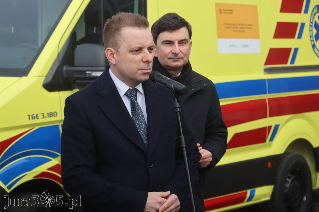 Fotorelacja: Briefing prasowy - zakup trzech ambulansów dla SPZOZ w Myszkowie