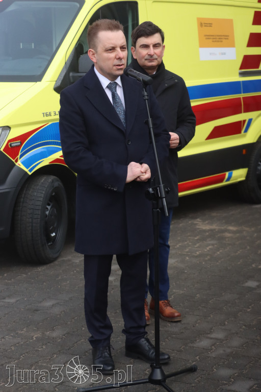 Fotorelacja: Briefing prasowy - zakup trzech ambulansów dla SPZOZ w Myszkowie