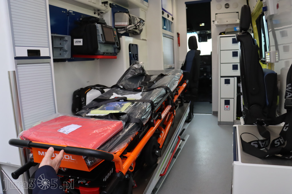 Fotorelacja: Briefing prasowy - zakup trzech ambulansów dla SPZOZ w Myszkowie