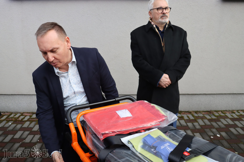 Fotorelacja: Briefing prasowy - zakup trzech ambulansów dla SPZOZ w Myszkowie